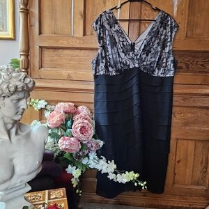 Dress Barn Silver and Black Sheath Midi Dress V-Neck Cocktail